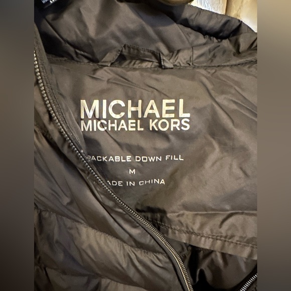 Packable jacket - Picture 4 of 10